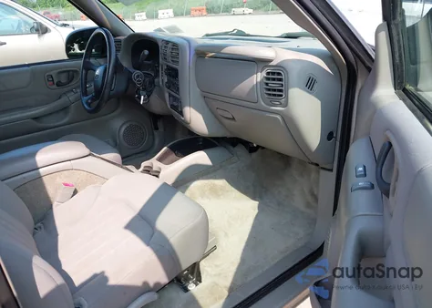 2003 Chevrolet S-10 Ls z USA, uszkodzony, nr VIN 1GCCT19X738149232